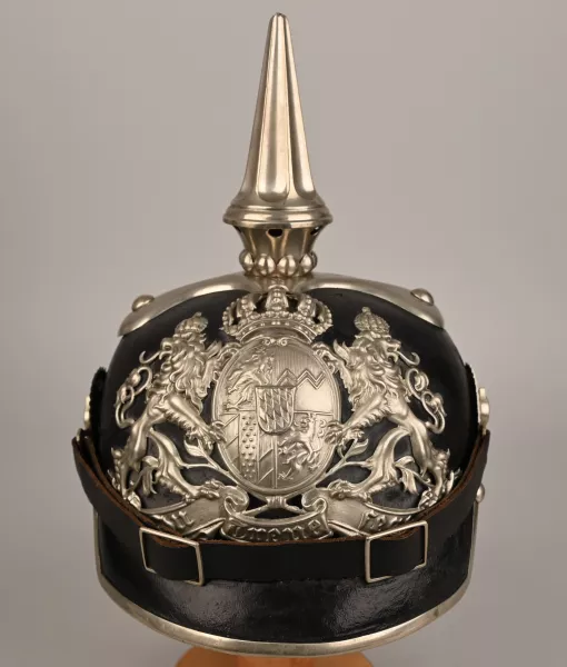 Bavarian Leib-Infantry or Pioneer Private Purchase Pickelhaube Visuel 1 principal